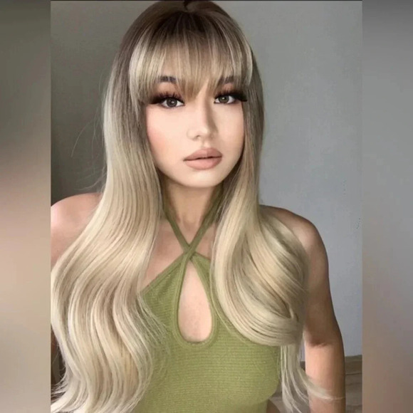 26 Inch Balayage Blonde and Brown hair wavy Wig with bangs daily wear - Picture 3 of 10